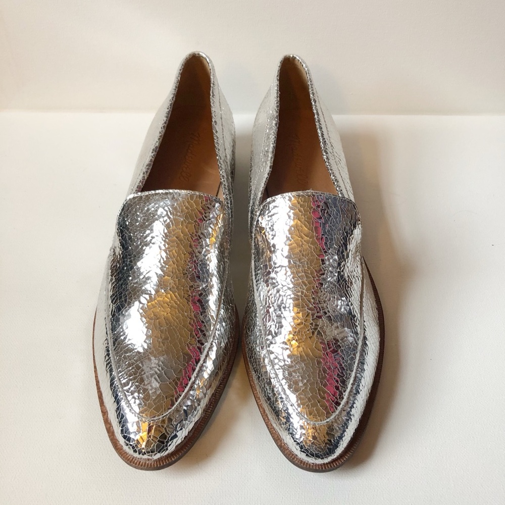 The Frances Loafer in Crackle Metallic S11